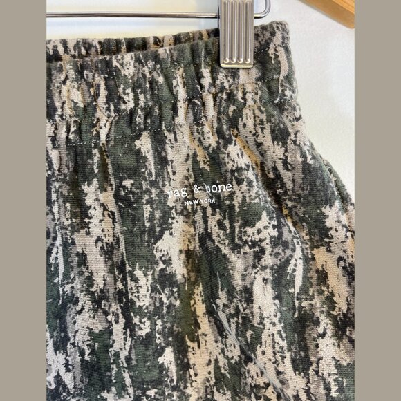 Rag and Bone Green Camo Print City Short - size M - Picture 6 of 8